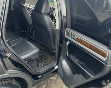 Черный Фольксваген Туарег, объемом двигателя 2.97 л и пробегом 157 тыс. км за 24500 $, фото 9 на Automoto.ua