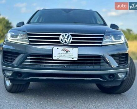 Чорний Фольксваген Туарег, об'ємом двигуна 2.97 л та пробігом 69 тис. км за 4500 $, фото 3 на Automoto.ua