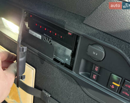 Чорний Фольксваген Туарег, об'ємом двигуна 4.13 л та пробігом 258 тис. км за 28500 $, фото 24 на Automoto.ua