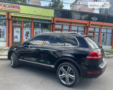 Черный Фольксваген Туарег, объемом двигателя 2.97 л и пробегом 320 тыс. км за 21000 $, фото 4 на Automoto.ua