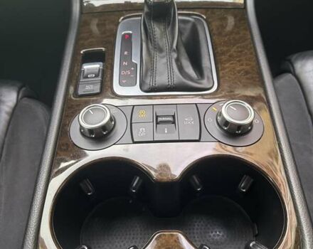 Фольксваген Туарег 2013 в Черновцах на Automoto.ua Черный Фольксваген Туарег, объемом двигателя 2.97 л и пробегом 250 тыс. км за 19900 $, фото 23 на Automoto.ua