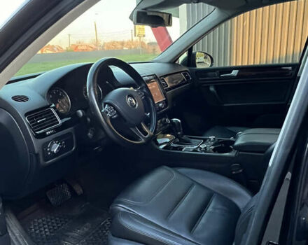 Черный Фольксваген Туарег, объемом двигателя 3 л и пробегом 270 тыс. км за 23200 $, фото 9 на Automoto.ua