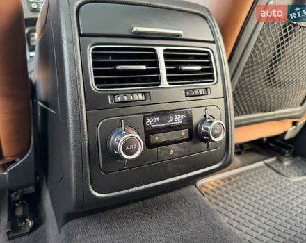 Черный Фольксваген Туарег, объемом двигателя 3 л и пробегом 275 тыс. км за 20999 $, фото 39 на Automoto.ua