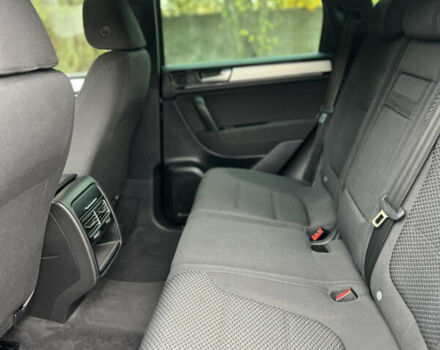 Чорний Фольксваген Туарег, об'ємом двигуна 2.99 л та пробігом 286 тис. км за 20000 $, фото 11 на Automoto.ua