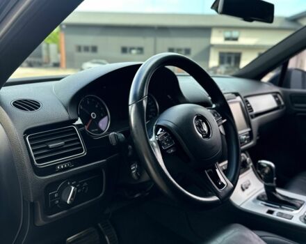 Фольксваген Туарег 2013 в Иршава на Automoto.ua Черный Фольксваген Туарег, объемом двигателя 3 л и пробегом 293 тыс. км за 20500 $, фото 8 на Automoto.ua