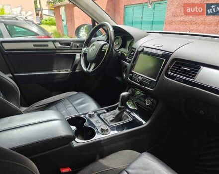 Чорний Фольксваген Туарег, об'ємом двигуна 2.97 л та пробігом 292 тис. км за 22500 $, фото 16 на Automoto.ua