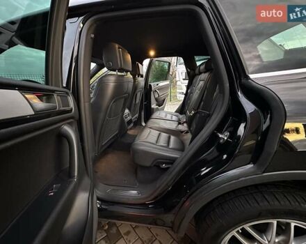 Фольксваген Туарег 2013 в Луцке на Automoto.ua Черный Фольксваген Туарег, объемом двигателя 2.97 л и пробегом 227 тыс. км за 22900 $, фото 9 на Automoto.ua