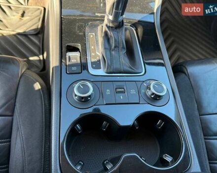 Черный Фольксваген Туарег, объемом двигателя 2.97 л и пробегом 298 тыс. км за 20799 $, фото 11 на Automoto.ua