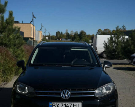 Черный Фольксваген Туарег, объемом двигателя 3 л и пробегом 213 тыс. км за 22300 $, фото 2 на Automoto.ua