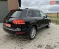 Фольксваген Туарег 2013 в Луцке на Automoto.ua Черный Фольксваген Туарег, объемом двигателя 2.97 л и пробегом 227 тыс. км за 22900 $, фото 4 на Automoto.ua