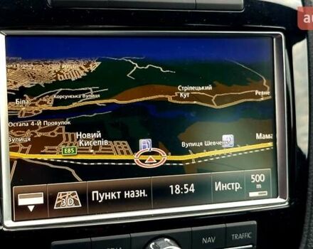 Черный Фольксваген Туарег, объемом двигателя 2.97 л и пробегом 246 тыс. км за 22500 $, фото 92 на Automoto.ua