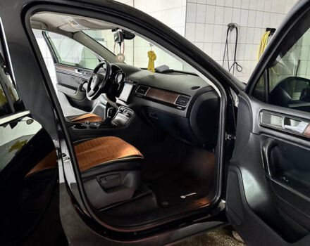 Черный Фольксваген Туарег, объемом двигателя 3.6 л и пробегом 320 тыс. км за 15500 $, фото 4 на Automoto.ua