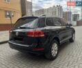 Фольксваген Туарег 2013 в Черновцах на Automoto.ua Черный Фольксваген Туарег, объемом двигателя 2.97 л и пробегом 250 тыс. км за 19900 $, фото 8 на Automoto.ua