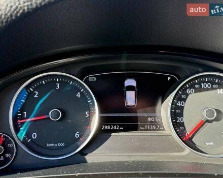 Черный Фольксваген Туарег, объемом двигателя 2.97 л и пробегом 298 тыс. км за 20799 $, фото 10 на Automoto.ua