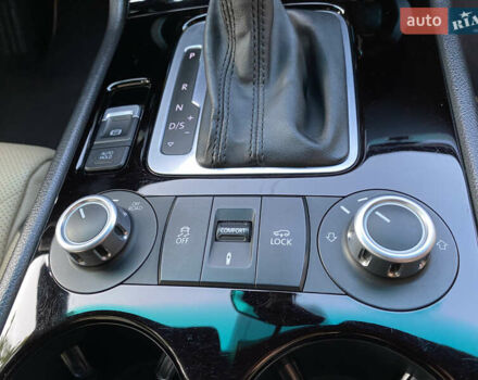 Черный Фольксваген Туарег, объемом двигателя 2.97 л и пробегом 185 тыс. км за 22999 $, фото 54 на Automoto.ua