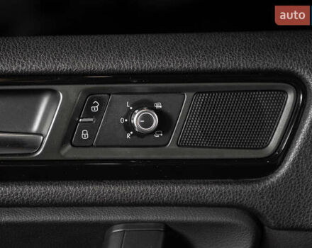 Чорний Фольксваген Туарег, об'ємом двигуна 2.97 л та пробігом 163 тис. км за 21900 $, фото 22 на Automoto.ua