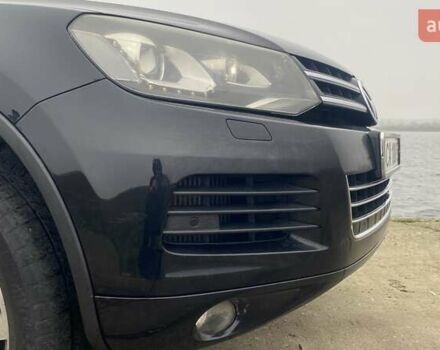 Черный Фольксваген Туарег, объемом двигателя 2.97 л и пробегом 348 тыс. км за 19500 $, фото 61 на Automoto.ua