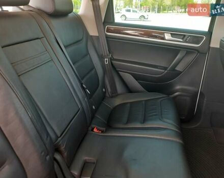 Черный Фольксваген Туарег, объемом двигателя 3 л и пробегом 222 тыс. км за 22000 $, фото 10 на Automoto.ua