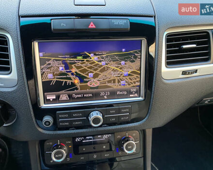 Черный Фольксваген Туарег, объемом двигателя 2.97 л и пробегом 185 тыс. км за 22999 $, фото 76 на Automoto.ua