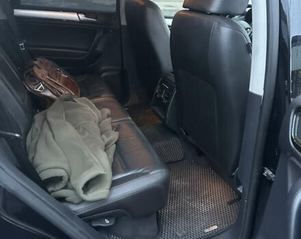 Черный Фольксваген Туарег, объемом двигателя 2.97 л и пробегом 201 тыс. км за 16500 $, фото 5 на Automoto.ua