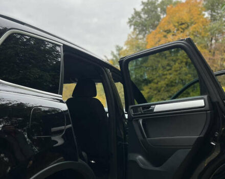 Чорний Фольксваген Туарег, об'ємом двигуна 2.99 л та пробігом 286 тис. км за 20000 $, фото 12 на Automoto.ua