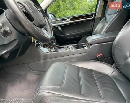 Чорний Фольксваген Туарег, об'ємом двигуна 2.97 л та пробігом 196 тис. км за 23500 $, фото 26 на Automoto.ua