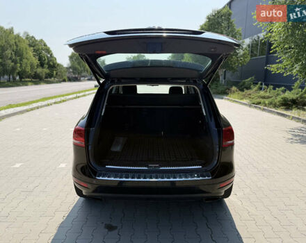 Черный Фольксваген Туарег, объемом двигателя 2.97 л и пробегом 240 тыс. км за 21500 $, фото 12 на Automoto.ua