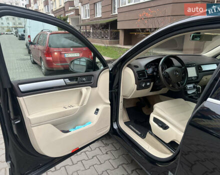 Черный Фольксваген Туарег, объемом двигателя 2.97 л и пробегом 210 тыс. км за 19500 $, фото 12 на Automoto.ua