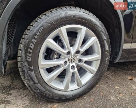 Черный Фольксваген Туарег, объемом двигателя 3 л и пробегом 209 тыс. км за 24999 $, фото 16 на Automoto.ua