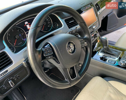 Черный Фольксваген Туарег, объемом двигателя 2.97 л и пробегом 185 тыс. км за 22999 $, фото 55 на Automoto.ua