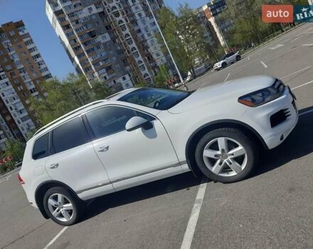 Черный Фольксваген Туарег, объемом двигателя 3 л и пробегом 222 тыс. км за 22000 $, фото 4 на Automoto.ua