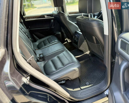 Черный Фольксваген Туарег, объемом двигателя 2.97 л и пробегом 240 тыс. км за 21500 $, фото 11 на Automoto.ua