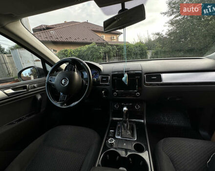 Черный Фольксваген Туарег, объемом двигателя 2.97 л и пробегом 342 тыс. км за 18000 $, фото 9 на Automoto.ua