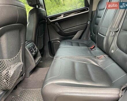 Чорний Фольксваген Туарег, об'ємом двигуна 2.97 л та пробігом 196 тис. км за 23500 $, фото 19 на Automoto.ua