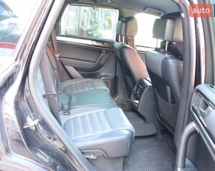 Черный Фольксваген Туарег, объемом двигателя 3 л и пробегом 142 тыс. км за 22900 $, фото 42 на Automoto.ua