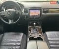 Фольксваген Туарег 2013 в Черновцах на Automoto.ua Черный Фольксваген Туарег, объемом двигателя 2.97 л и пробегом 250 тыс. км за 19900 $, фото 16 на Automoto.ua
