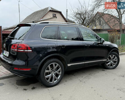 Чорний Фольксваген Туарег, об'ємом двигуна 4.13 л та пробігом 258 тис. км за 28500 $, фото 3 на Automoto.ua