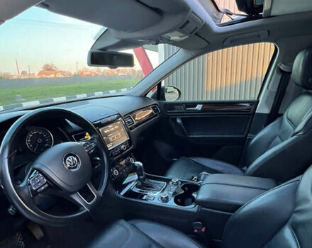 Черный Фольксваген Туарег, объемом двигателя 3 л и пробегом 270 тыс. км за 23200 $, фото 16 на Automoto.ua