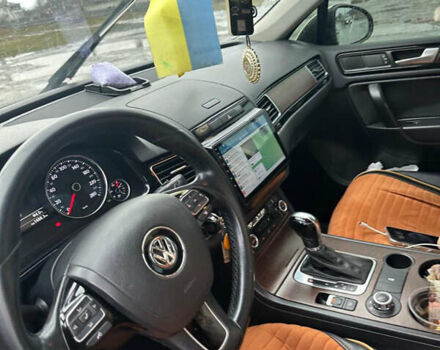 Черный Фольксваген Туарег, объемом двигателя 3.6 л и пробегом 320 тыс. км за 15500 $, фото 6 на Automoto.ua