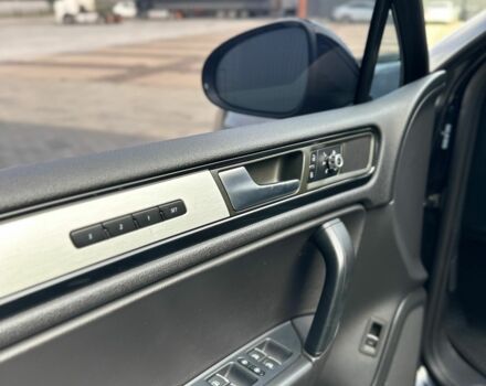 Фольксваген Туарег 2013 в Иршава на Automoto.ua Черный Фольксваген Туарег, объемом двигателя 3 л и пробегом 293 тыс. км за 20500 $, фото 7 на Automoto.ua