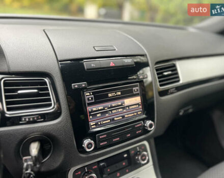 Чорний Фольксваген Туарег, об'ємом двигуна 2.99 л та пробігом 286 тис. км за 20000 $, фото 8 на Automoto.ua