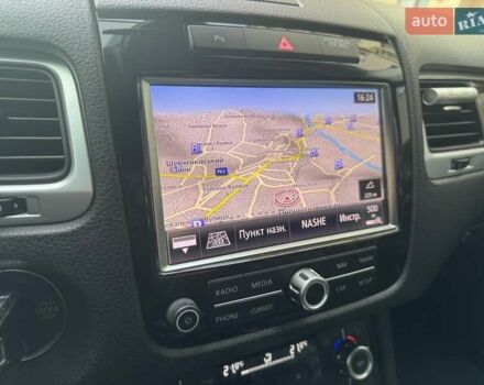 Фольксваген Туарег 2013 в Черновцах на Automoto.ua Черный Фольксваген Туарег, объемом двигателя 2.97 л и пробегом 250 тыс. км за 19900 $, фото 25 на Automoto.ua