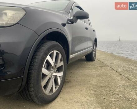 Черный Фольксваген Туарег, объемом двигателя 2.97 л и пробегом 348 тыс. км за 19500 $, фото 3 на Automoto.ua