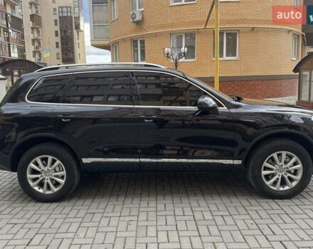 Фольксваген Туарег 2013 в Черновцах на Automoto.ua Черный Фольксваген Туарег, объемом двигателя 2.97 л и пробегом 250 тыс. км за 19900 $, фото 9 на Automoto.ua