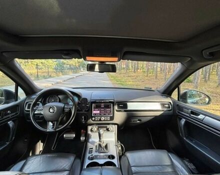 Чорний Фольксваген Туарег, об'ємом двигуна 3 л та пробігом 173 тис. км за 5900 $, фото 6 на Automoto.ua