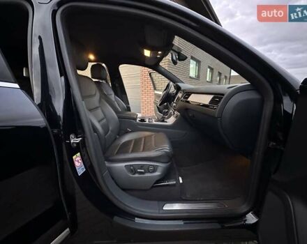 Фольксваген Туарег 2013 в Луцке на Automoto.ua Черный Фольксваген Туарег, объемом двигателя 2.97 л и пробегом 227 тыс. км за 22900 $, фото 10 на Automoto.ua