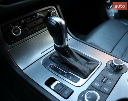 Черный Фольксваген Туарег, объемом двигателя 3 л и пробегом 142 тыс. км за 22900 $, фото 29 на Automoto.ua