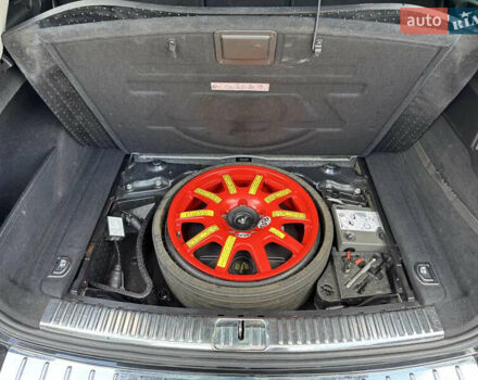 Чорний Фольксваген Туарег, об'ємом двигуна 2.97 л та пробігом 325 тис. км за 18000 $, фото 5 на Automoto.ua