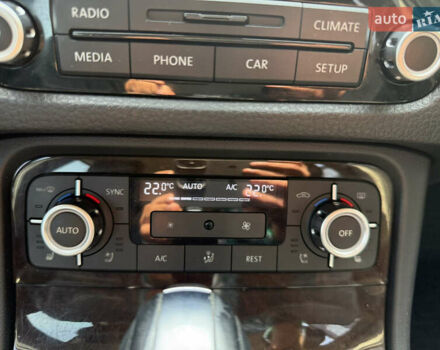 Черный Фольксваген Туарег, объемом двигателя 2.97 л и пробегом 240 тыс. км за 21500 $, фото 9 на Automoto.ua