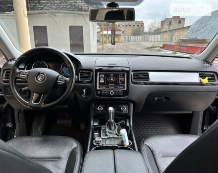 Черный Фольксваген Туарег, объемом двигателя 3 л и пробегом 213 тыс. км за 22300 $, фото 21 на Automoto.ua